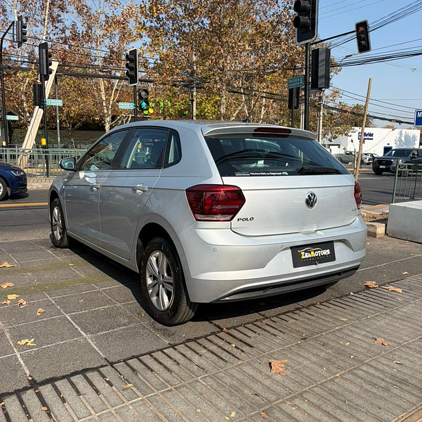 VOLKSWAGEN POLO COMFORTLINE 1.6 2019 4