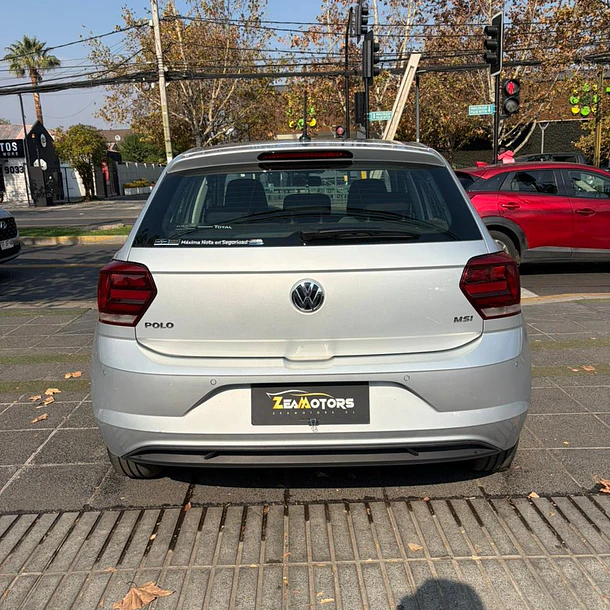 VOLKSWAGEN POLO COMFORTLINE 1.6 2019 5