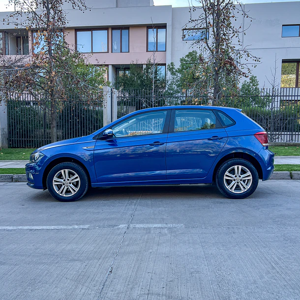 Volkswagen POLO HB OTTO 1.6 COMFORTLINE 2021 2