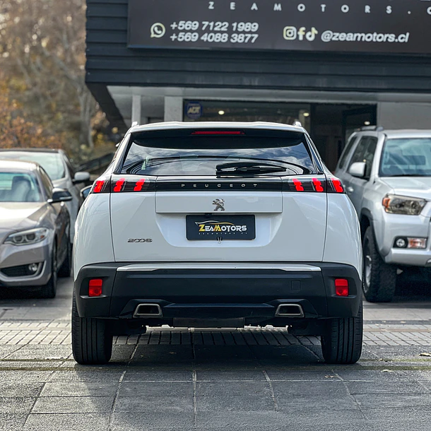Peugeot 2008 PURETECH 130 4X2 1.2 2023 4