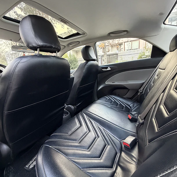Kia Soluto MPI 1.4  2024 13
