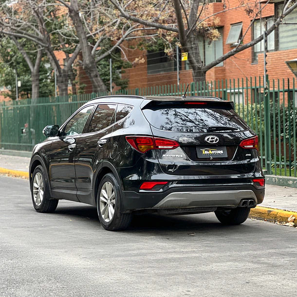HYUNDAI SANTA FE GLS 4WD 2.4 AT 2017 4