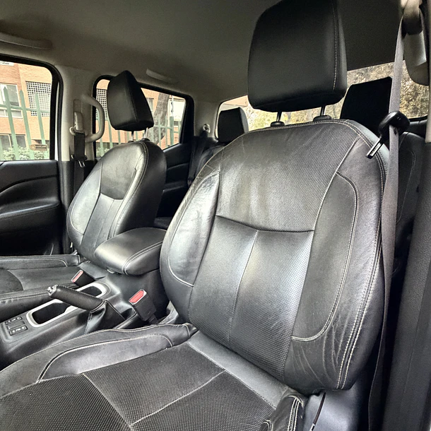 Nissan Np300 2.3 Navara DC LE 4x4 2020 6