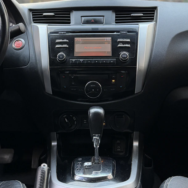 Nissan Np300 2.3 Navara DC LE 4x4 2020 10