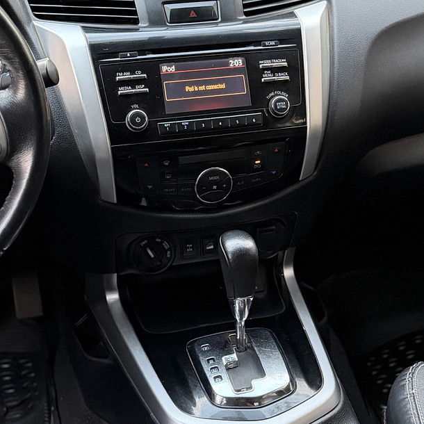 Nissan Np300 2.3 Navara DC LE 4x4 2020 11