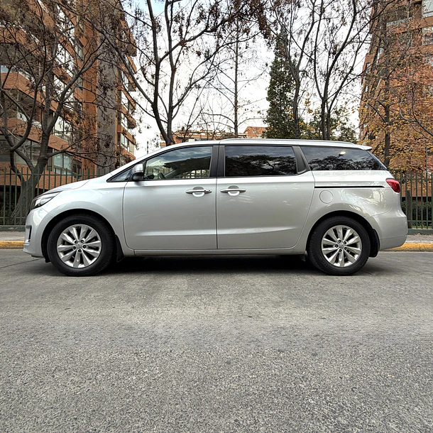 KIA GRAND CARNIVAL EX  3.3  AUT 2018 2