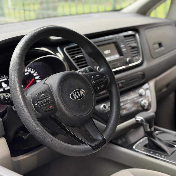 KIA GRAND CARNIVAL EX  3.3  AUT 2018 12