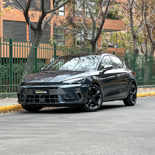 CUPRA LEON 1.4 T Auto 2025 1