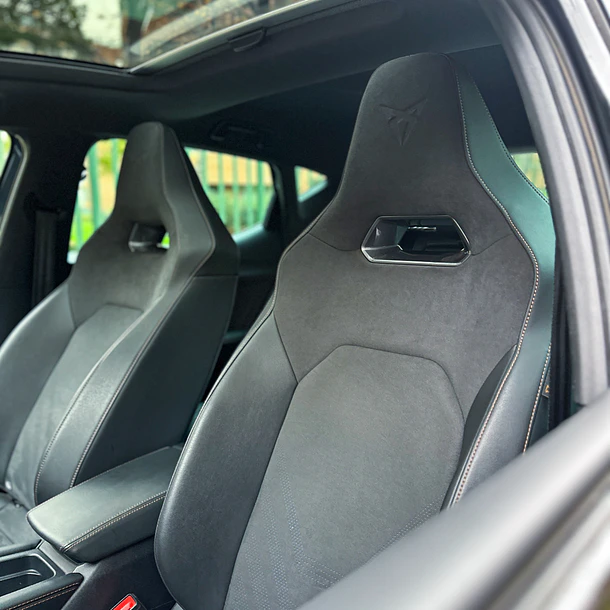 CUPRA LEON 1.4 T Auto 2025 10
