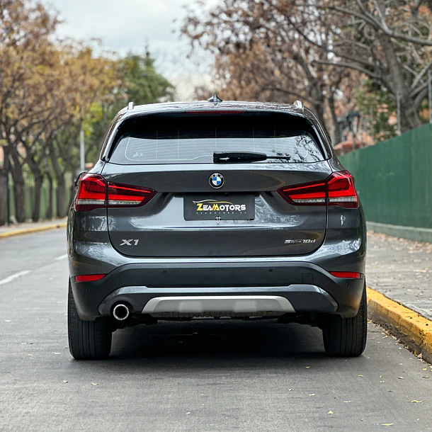BMW X1 SDRIVE18D 2.0 AT 2021 5