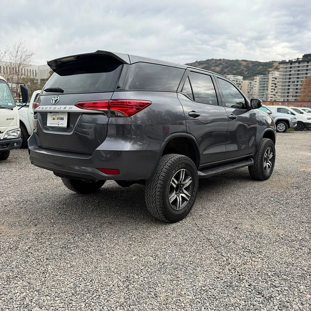 TOYOTA FORTUNER SR5 TDI 4X4 2.8 AUT 2019 3