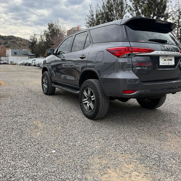 TOYOTA FORTUNER SR5 TDI 4X4 2.8 AUT 2019 5
