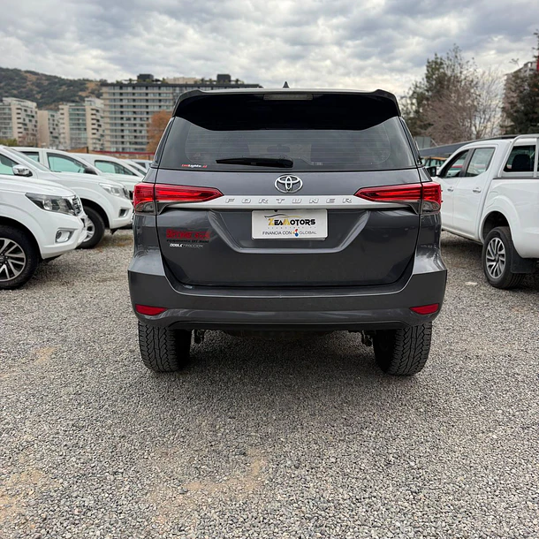 TOYOTA FORTUNER SR5 TDI 4X4 2.8 AUT 2019 4