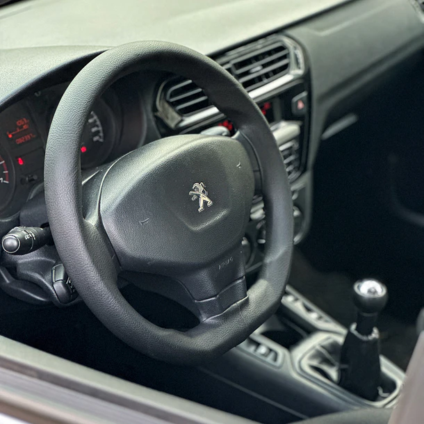 PEUGEOT 301 VTI 1.6 2018 7
