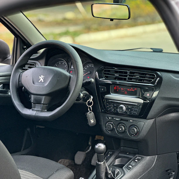 PEUGEOT 301 VTI 1.6 2018 9