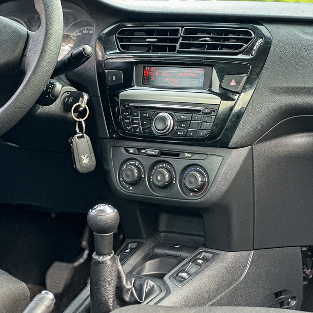 PEUGEOT 301 VTI 1.6 2018 11