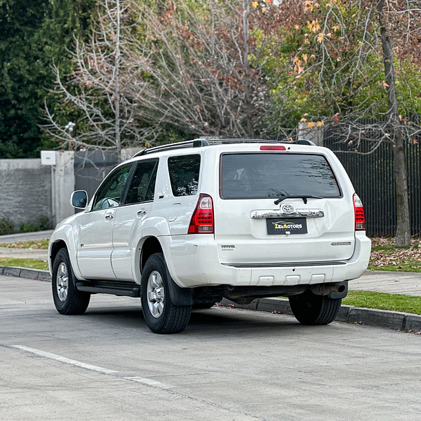 TOYOTA 4RUNNER 4.0 AUT 2010 4