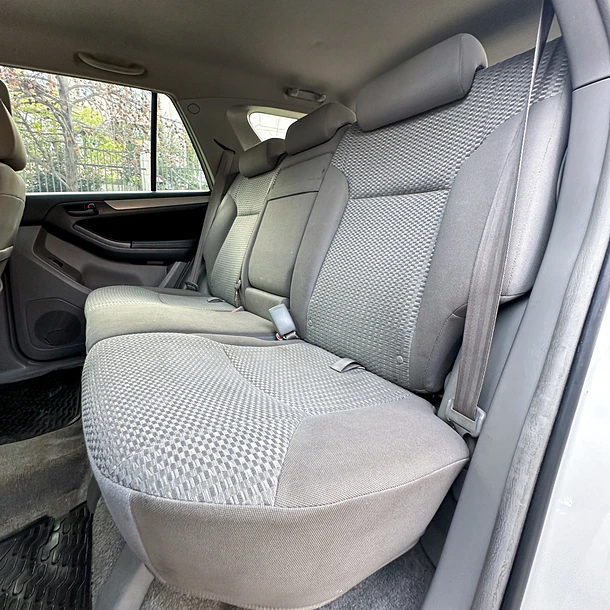 TOYOTA 4RUNNER 4.0 AUT 2010 15