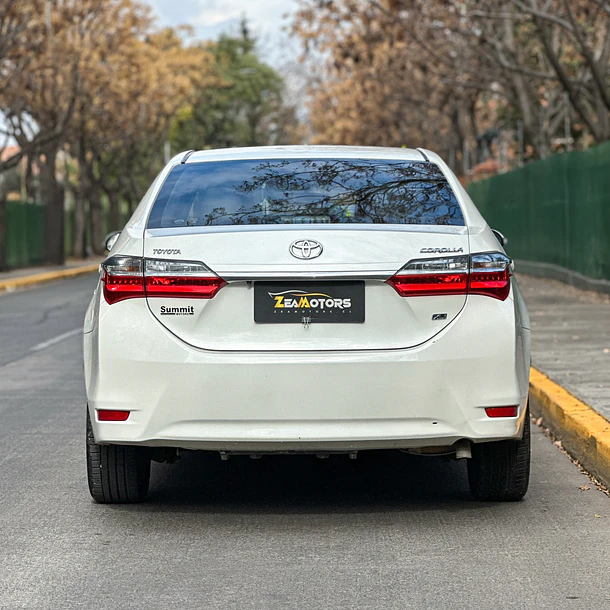 Toyota Corolla 1.8 AUT XLI 4X2 CVT 4P 2018 5