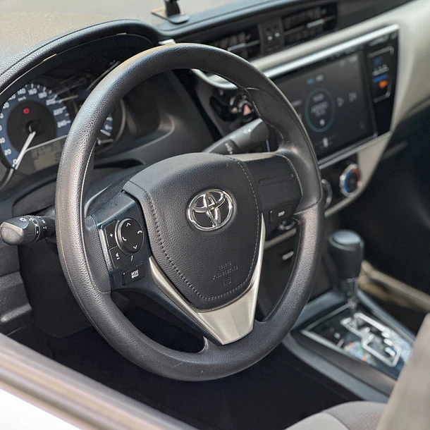 Toyota Corolla 1.8 AUT XLI 4X2 CVT 4P 2018 7
