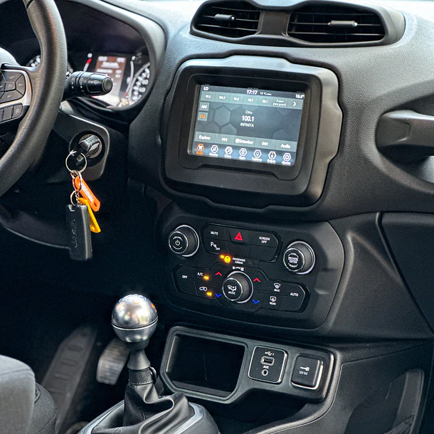 Jeep Renegade 1.8 Sport LX MT 2023 12