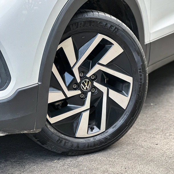 Volkswagen T-Cross 1.0 TSI Comfortline AT 2025 6