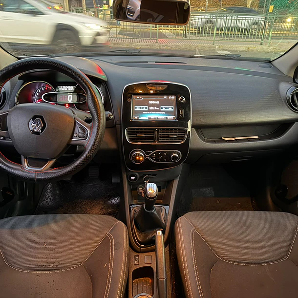 RENAULT CLIO HB EXPRESSION 1.2 2018 9