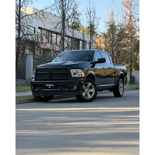 RAM 1500 LARAMIE 5.7 4x4 CREW CAB 2017
