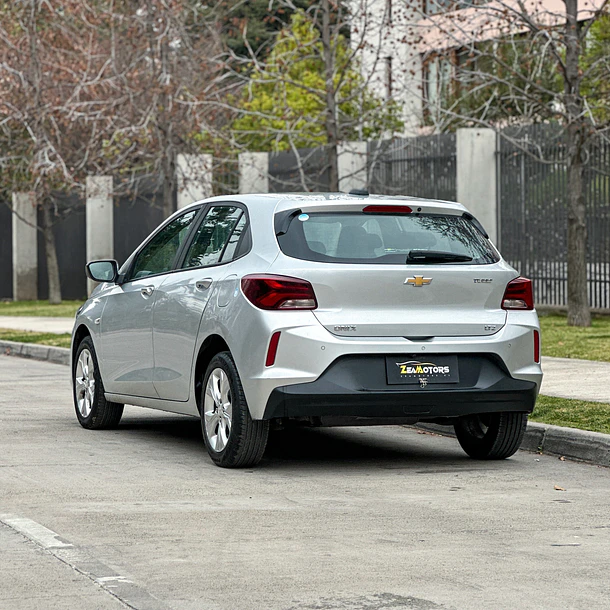 Chevrolet Ónix 1.0 LTZ 4x2 HB MT 5P 2023 4
