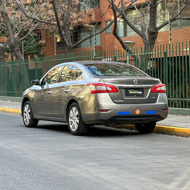 Nissan Sentra Advance 1.8 AUT 2013 4