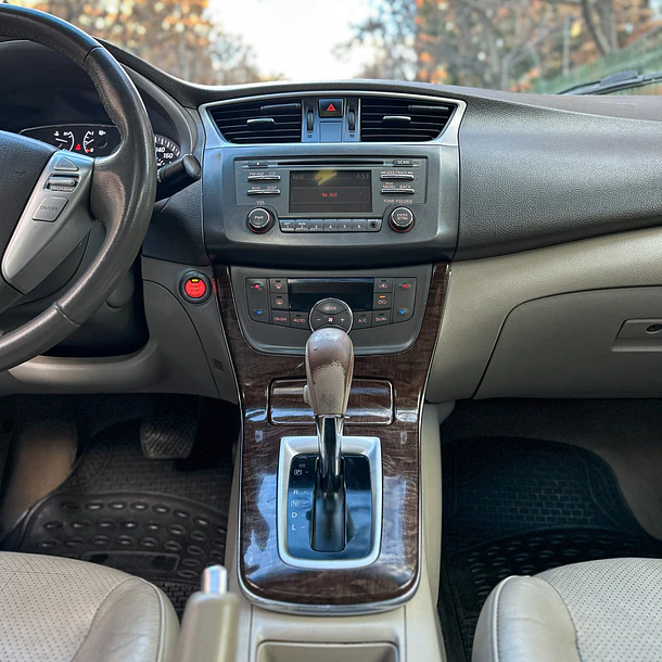 Nissan Sentra Advance 1.8 AUT 2013 7
