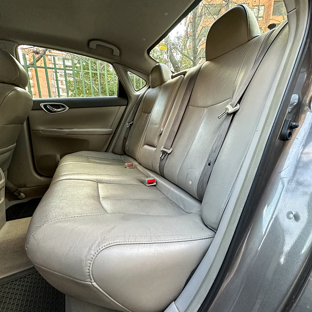 Nissan Sentra Advance 1.8 AUT 2013 13