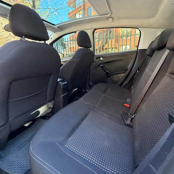 PEUGEOT 208 ALLURE BLUEHDI 1.6 2019 14