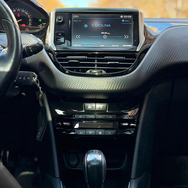 PEUGEOT 208 ALLURE BLUEHDI 1.6 2019 9