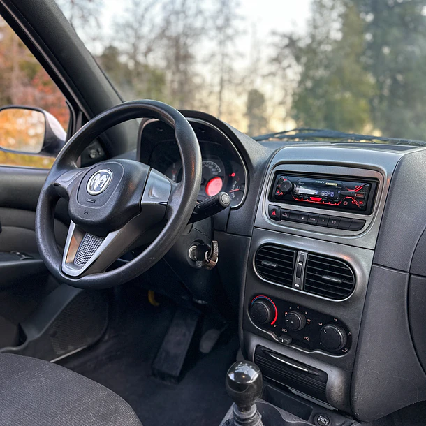 Ram 700 DCAB SLT 1.4 2019 8