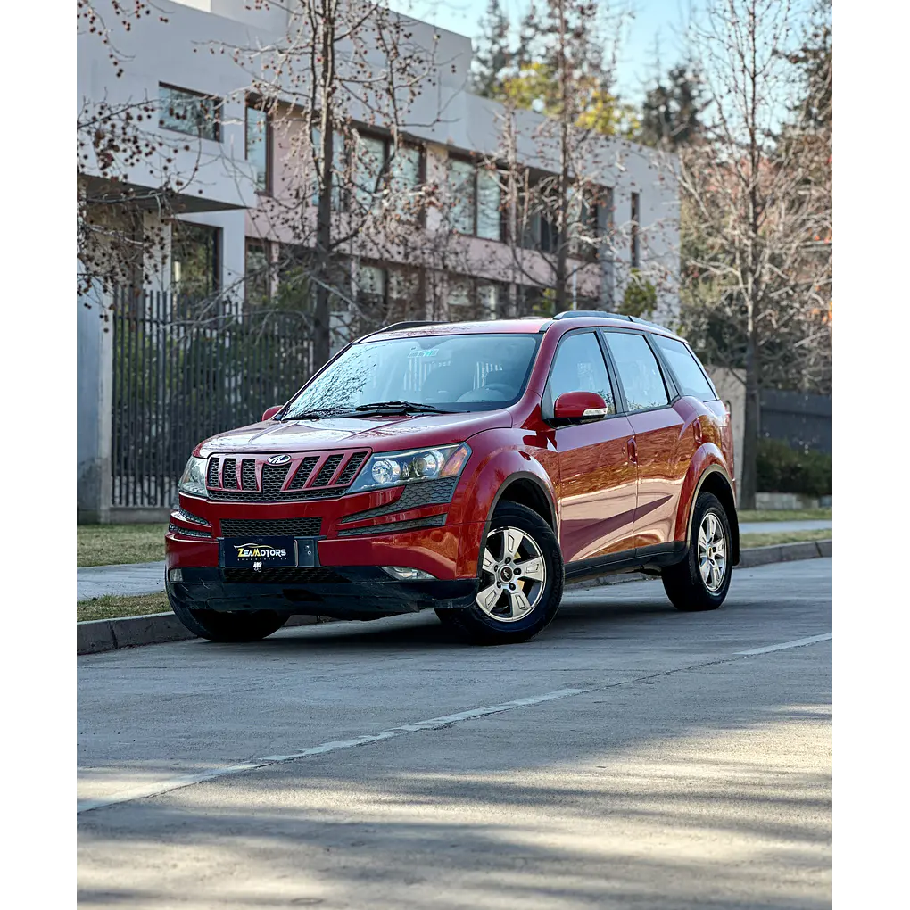 Mahindra 1 — foto 2 de 3