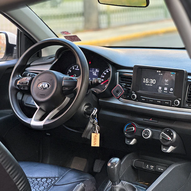 KIA RIO 4 LX 1.4 MT  2021 10