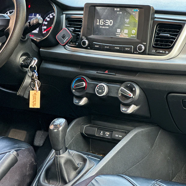 KIA RIO 4 LX 1.4 MT  2021 12