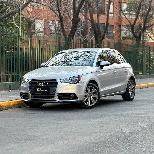 AUDI A1 SPORTBACK TFSI 1.4 AUT 2013 1