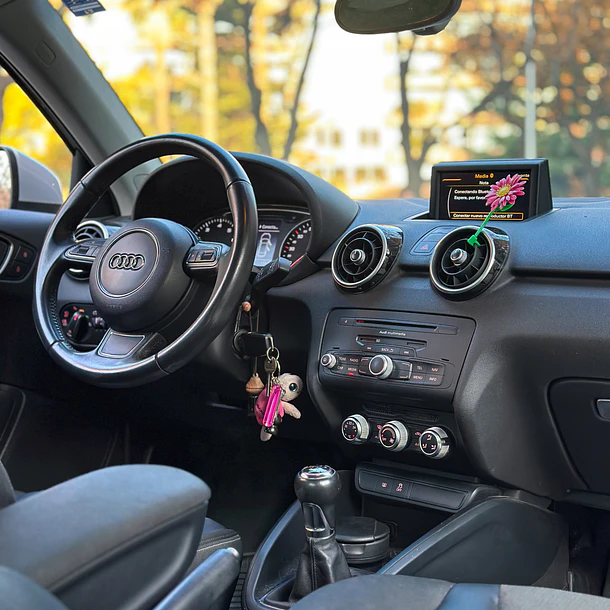 AUDI A1 SPORTBACK TFSI 1.4 AUT 2013 8