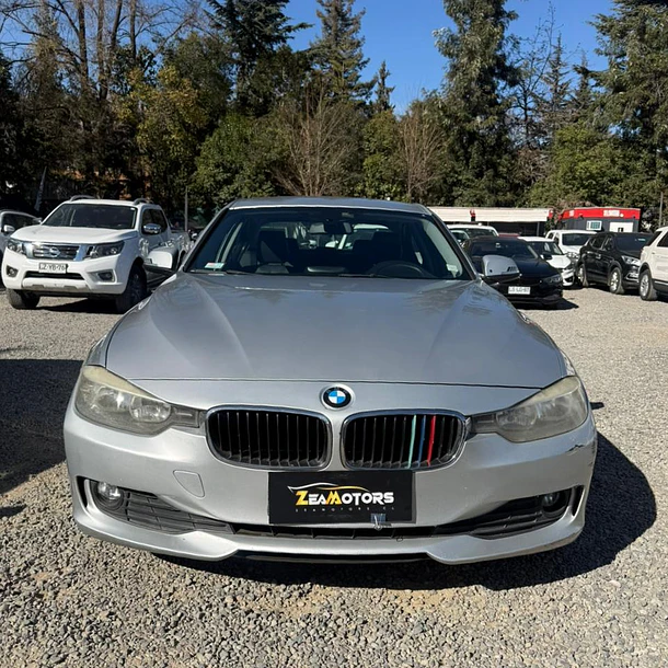 BMW 316I 1.6 AUT 2013 2