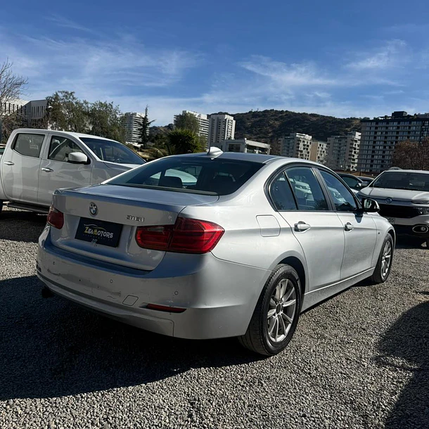 BMW 316I 1.6 AUT 2013 6