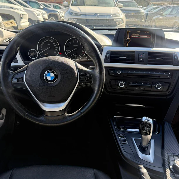 BMW 316I 1.6 AUT 2013 7