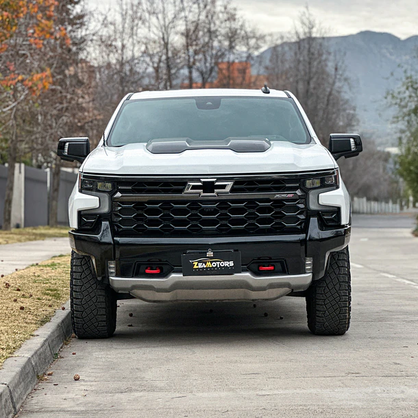 Chevrolet Silverado 6.2L ZR2 AT 2025 3