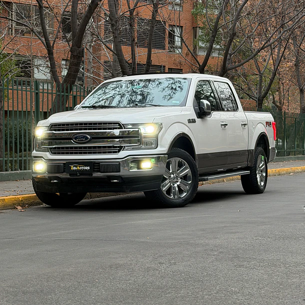 Ford F-150 5.0 Lariat Luxury 4x4 2020 1