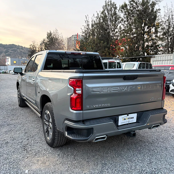 CHEVROLET  SILVERADO 4X4 3.0L AUT HIGH COUNTRY 2023 3