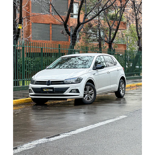 VOLKSWAGEN POLO 1.6 COMFORTLINE AUT 2019