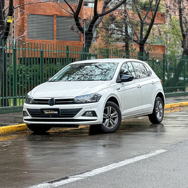 VOLKSWAGEN POLO 1.6 COMFORTLINE AUT 2019 1