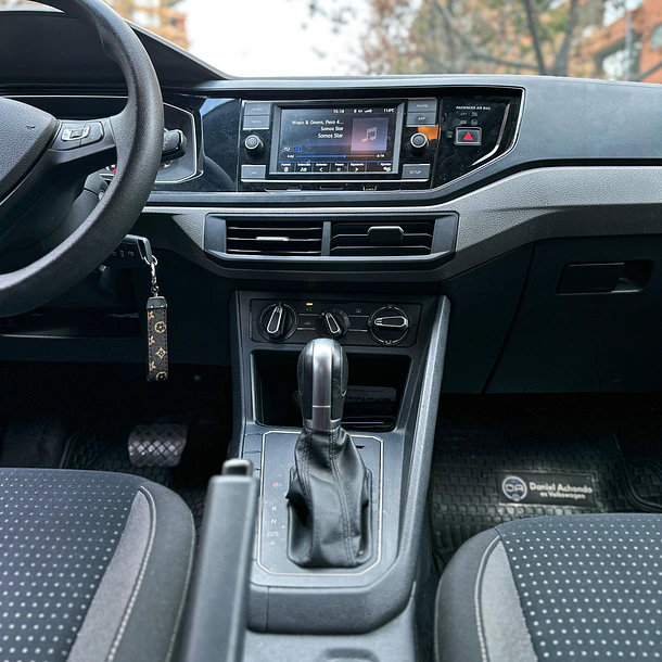 VOLKSWAGEN POLO 1.6 COMFORTLINE AUT 2019 8