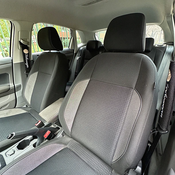 VOLKSWAGEN POLO 1.6 COMFORTLINE AUT 2019 13